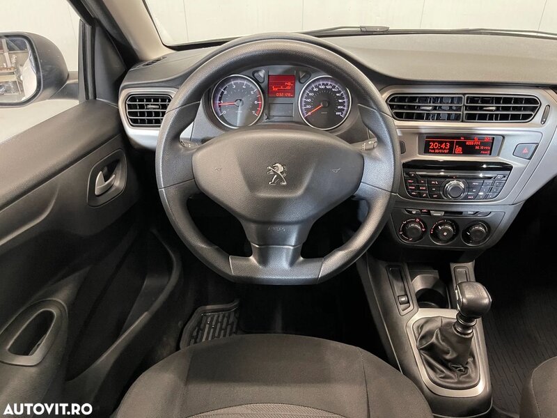Peugeot 301